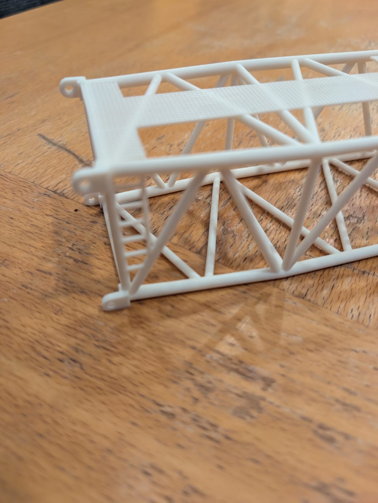 LR & LG 1750 SX Gittermaste (Mit Lackierung)