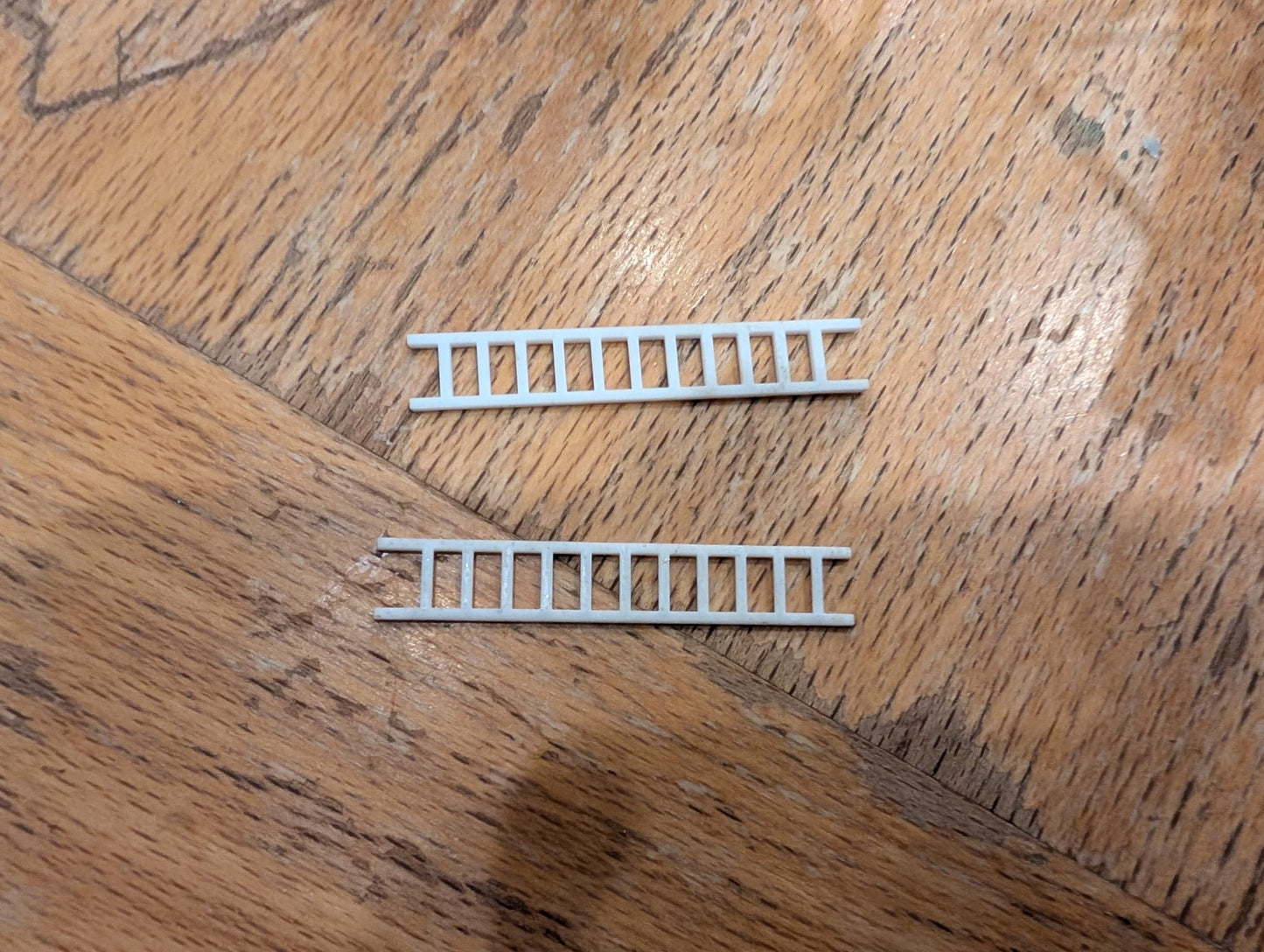 LR & LG 1750 SX2 Gittermast Set (Ohne Lackierung)