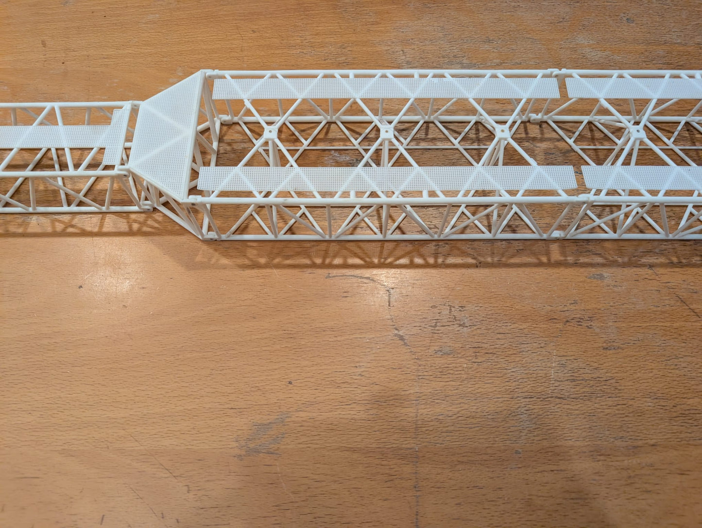 LR & LG 1750 SX2 Gittermast Set (Ohne Lackierung)