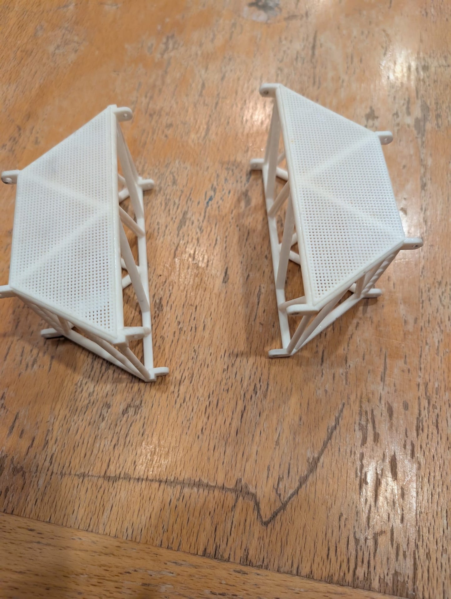 LR & LG 1750 SX2 Gittermast Set (Ohne Lackierung)