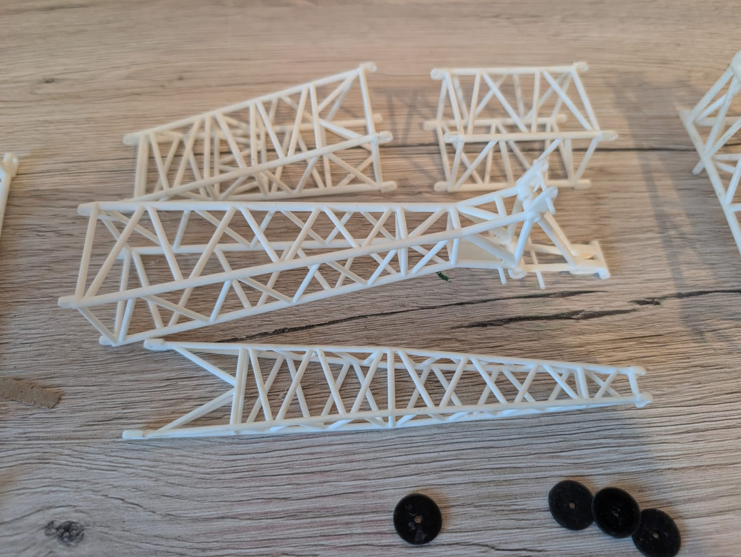 LR & LG 1750 Feste Spitze (Mit Lackierung)