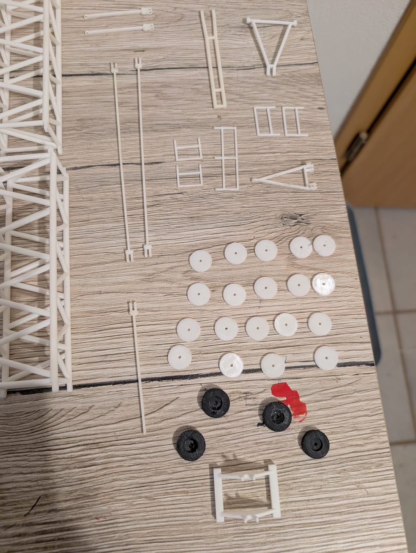 LTM 1750 verstellbarer Hilfsausleger Wippe (Ohne Lackierung)