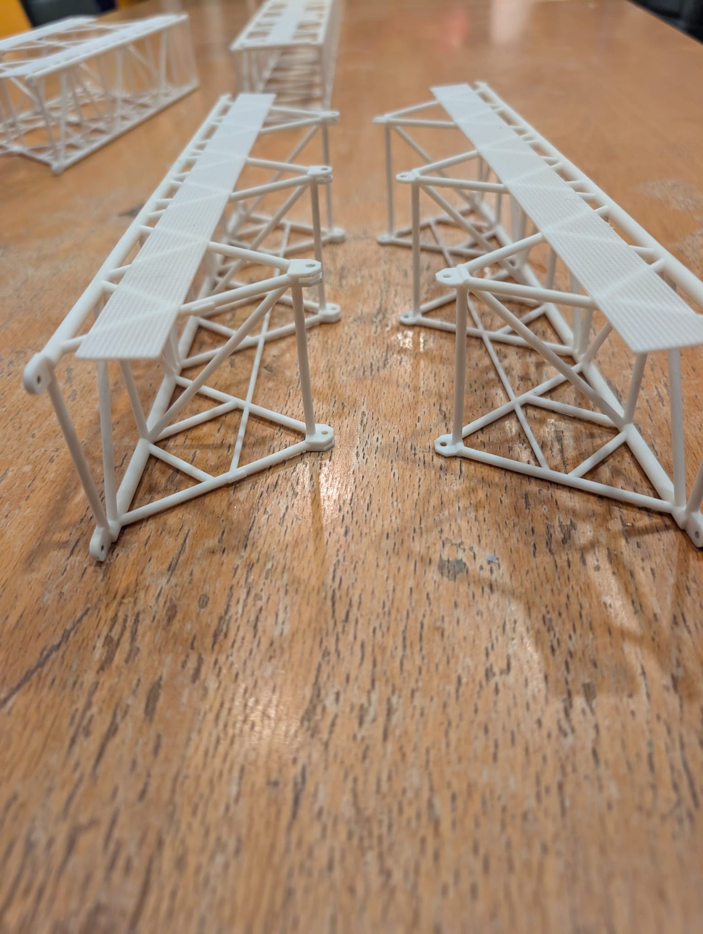 LR & LG 1750 SX3 Gittermast Set (Ohne Lackierung)