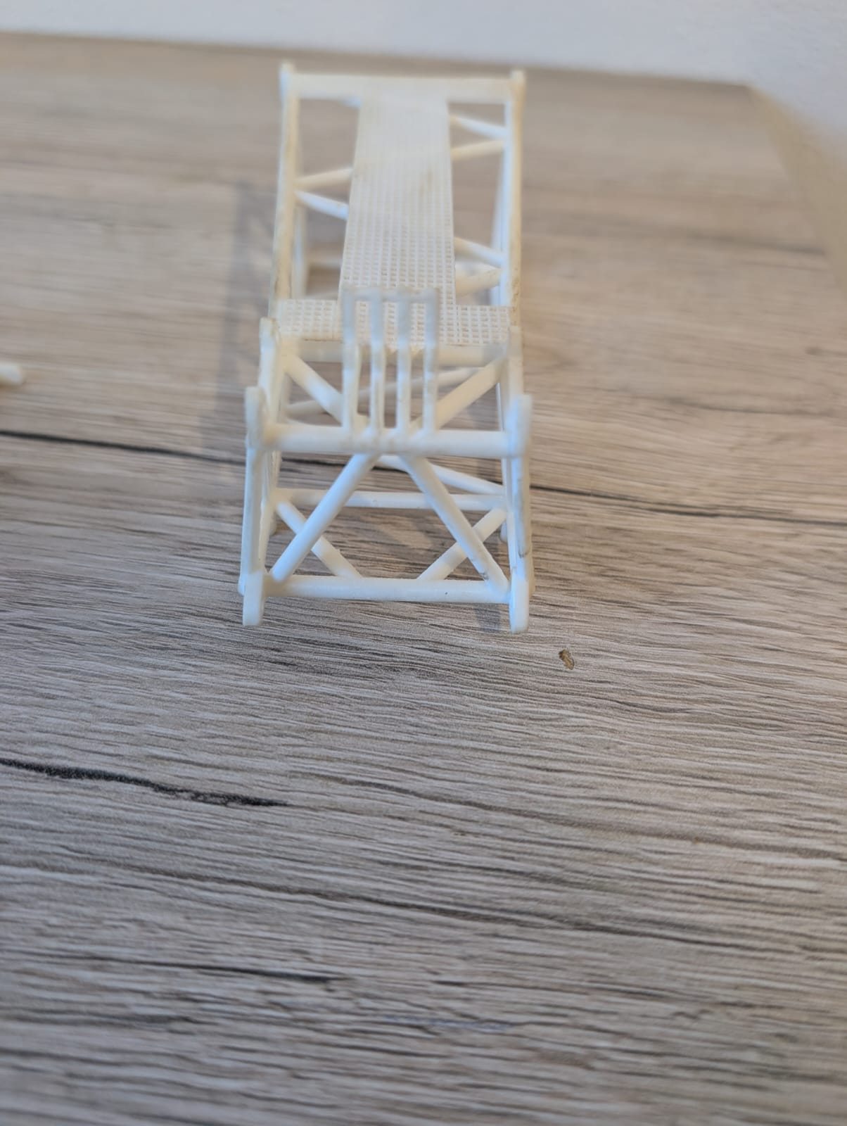 LR & LG 1750 Feste Spitze (Mit Lackierung)